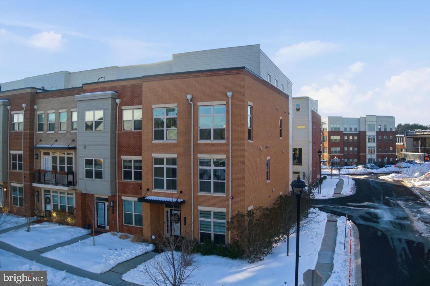 3754 MAYORS WAY, FAIRFAX, Virginia 22030, 4 Bedrooms Bedrooms, ,4 BathroomsBathrooms,Residential,For sale,3754 MAYORS WAY,VAFC2007580 MLS # VAFC2007580