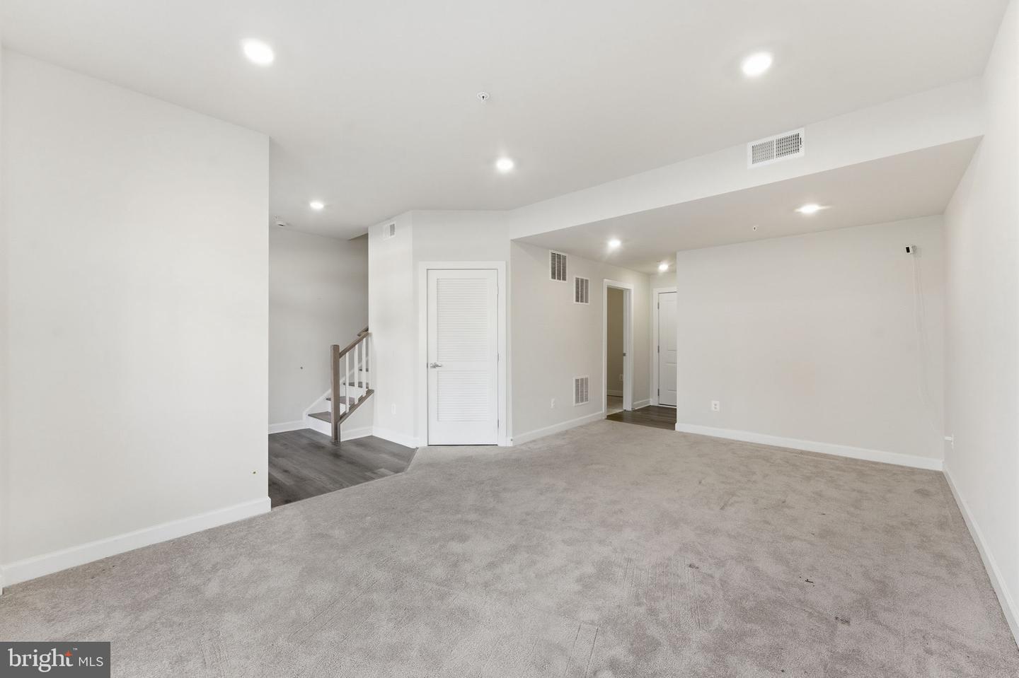 3754 MAYORS WAY, FAIRFAX, Virginia 22030, 4 Bedrooms Bedrooms, ,4 BathroomsBathrooms,Residential,For sale,3754 MAYORS WAY,VAFC2007580 MLS # VAFC2007580