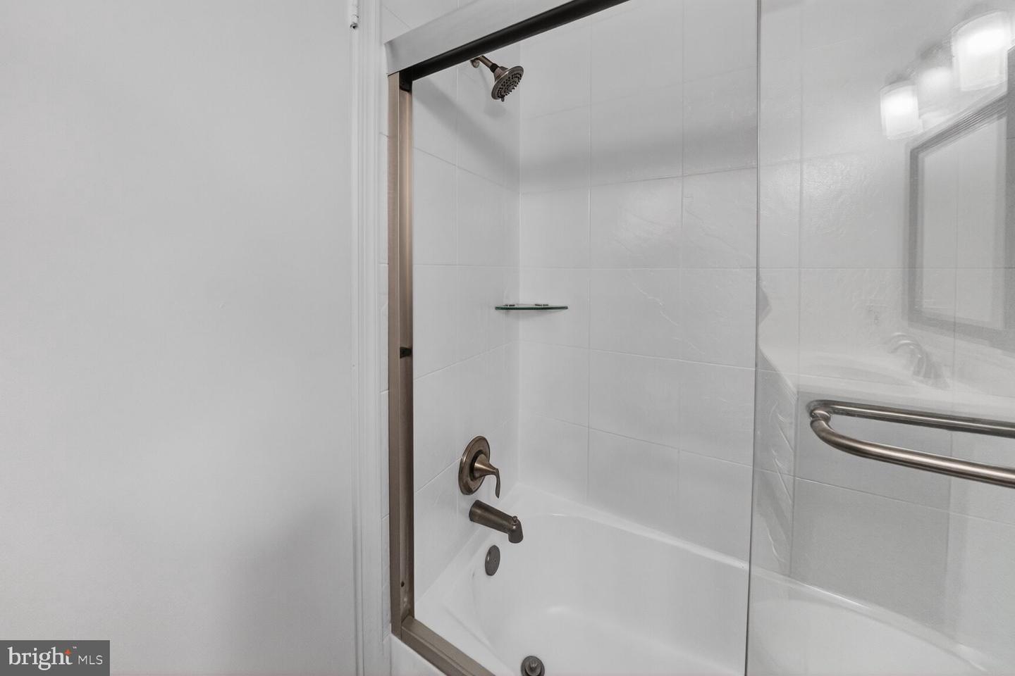 2590 S ARLINGTON MILL DR #F, ARLINGTON, Virginia 22206, 1 Bedroom Bedrooms, ,1 BathroomBathrooms,Residential,For sale,2590 S ARLINGTON MILL DR #F,VAAR2067200 MLS # VAAR2067200