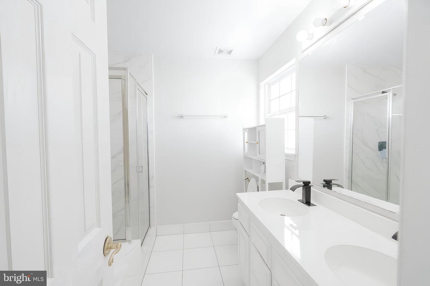 6197 OAKLAWN LN, WOODBRIDGE, Virginia 22193, 4 Bedrooms Bedrooms, ,2 BathroomsBathrooms,Residential,For sale,6197 OAKLAWN LN,VAPW2109876 MLS # VAPW2109876