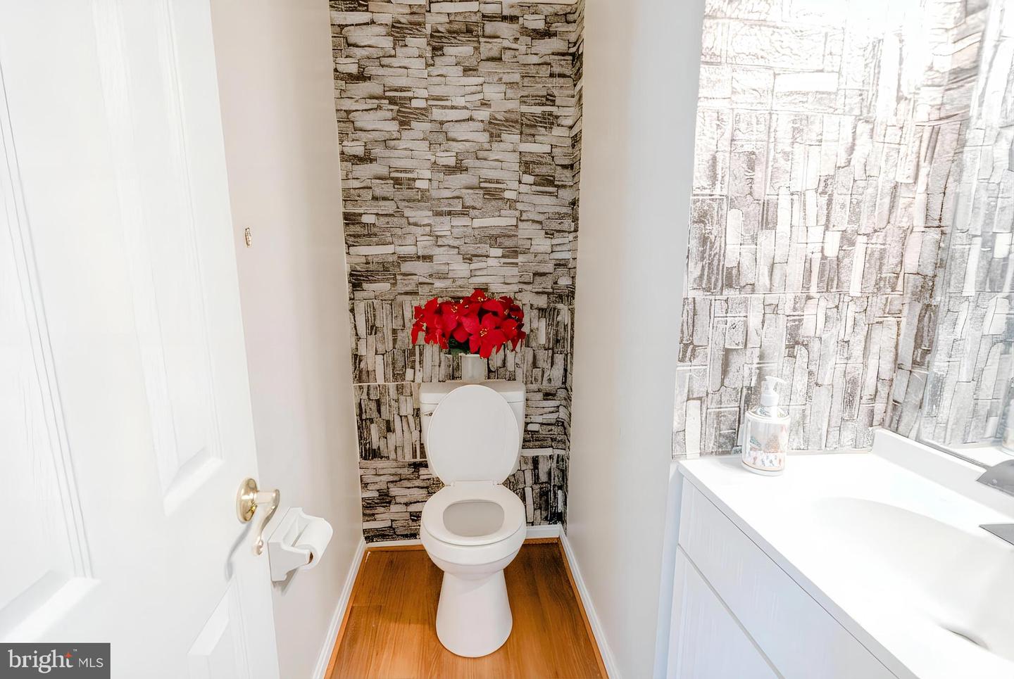 6197 OAKLAWN LN, WOODBRIDGE, Virginia 22193, 4 Bedrooms Bedrooms, ,2 BathroomsBathrooms,Residential,For sale,6197 OAKLAWN LN,VAPW2109876 MLS # VAPW2109876