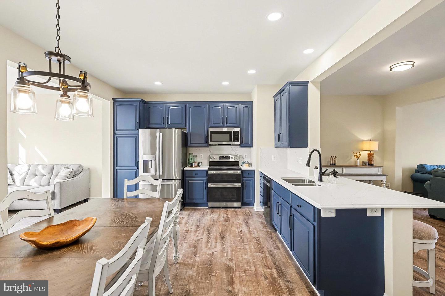 504 MONROE POINT DR, COLONIAL BEACH, Virginia 22443, 4 Bedrooms Bedrooms, 7 Rooms Rooms,3 BathroomsBathrooms,Residential,For sale,504 MONROE POINT DR,VAWE2010334 MLS # VAWE2010334