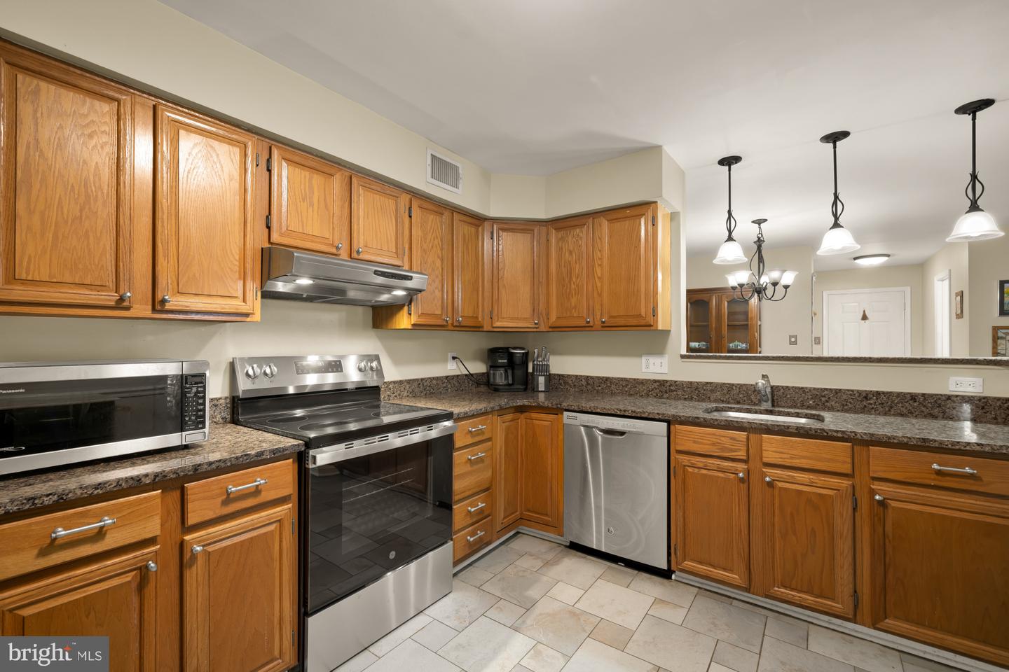 2225 LOVEDALE LN #303A, RESTON, Virginia 20191, 2 Bedrooms Bedrooms, ,2 BathroomsBathrooms,Residential,For sale,2225 LOVEDALE LN #303A,VAFX2285926 MLS # VAFX2285926