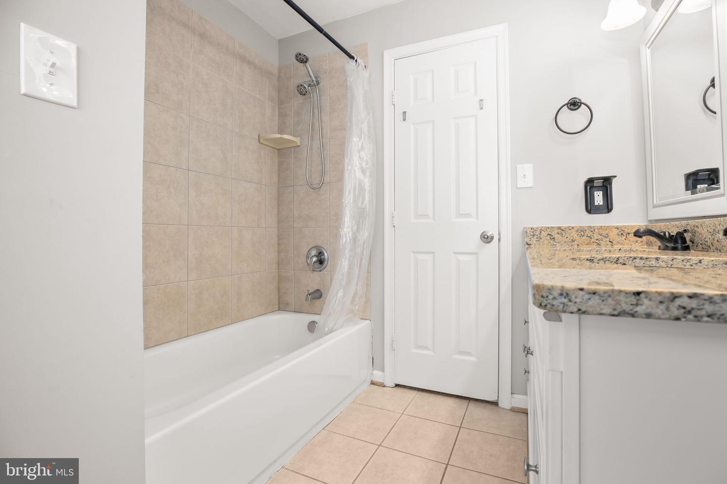 11908 KENNEDY LN, FREDERICKSBURG, Virginia 22407, 5 Bedrooms Bedrooms, ,3 BathroomsBathrooms,Residential,For sale,11908 KENNEDY LN,VASP2038754 MLS # VASP2038754