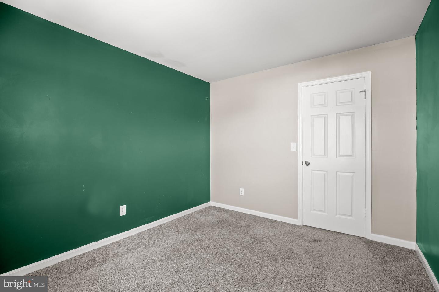 11908 KENNEDY LN, FREDERICKSBURG, Virginia 22407, 5 Bedrooms Bedrooms, ,3 BathroomsBathrooms,Residential,For sale,11908 KENNEDY LN,VASP2038754 MLS # VASP2038754