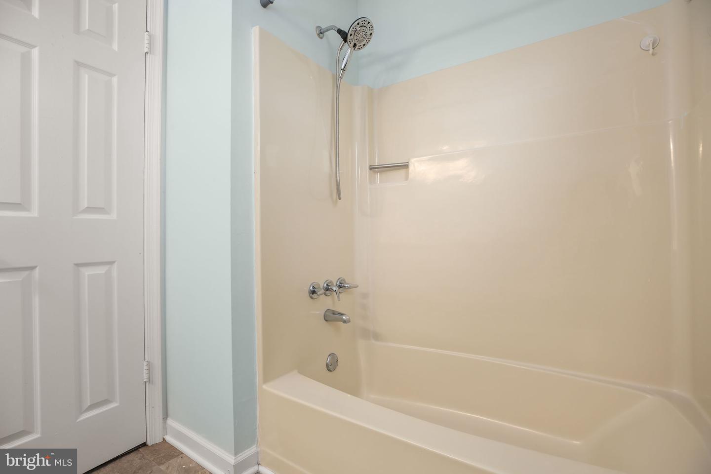 11908 KENNEDY LN, FREDERICKSBURG, Virginia 22407, 5 Bedrooms Bedrooms, ,3 BathroomsBathrooms,Residential,For sale,11908 KENNEDY LN,VASP2038754 MLS # VASP2038754