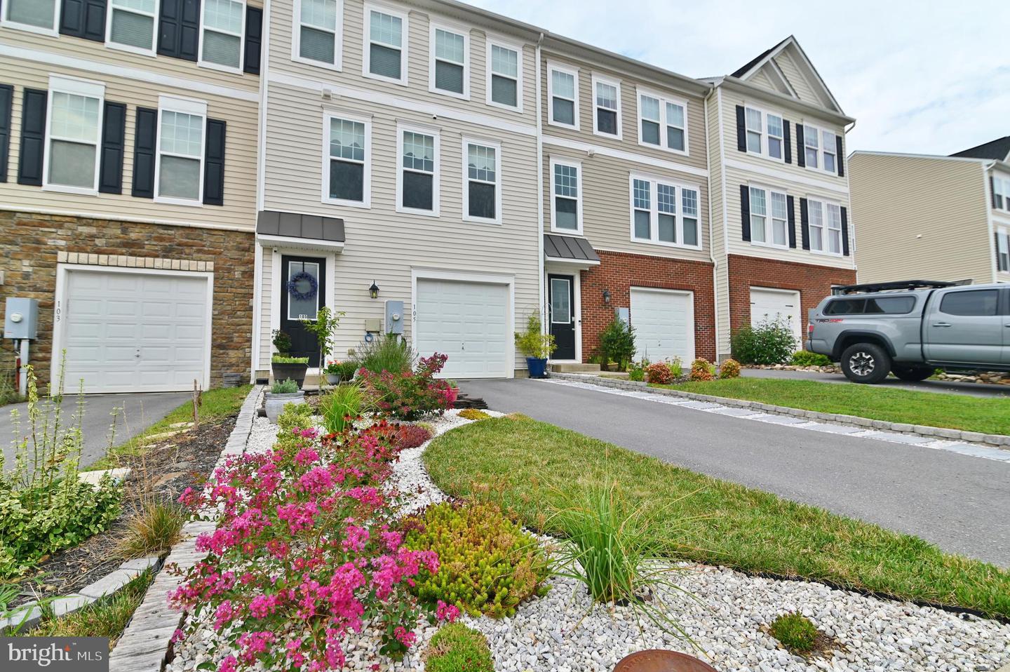 105 KELLER CT, WINCHESTER, Virginia 22602, 4 Bedrooms Bedrooms, ,3 BathroomsBathrooms,Residential,For sale,105 KELLER CT,VAFV2033426 MLS # VAFV2033426