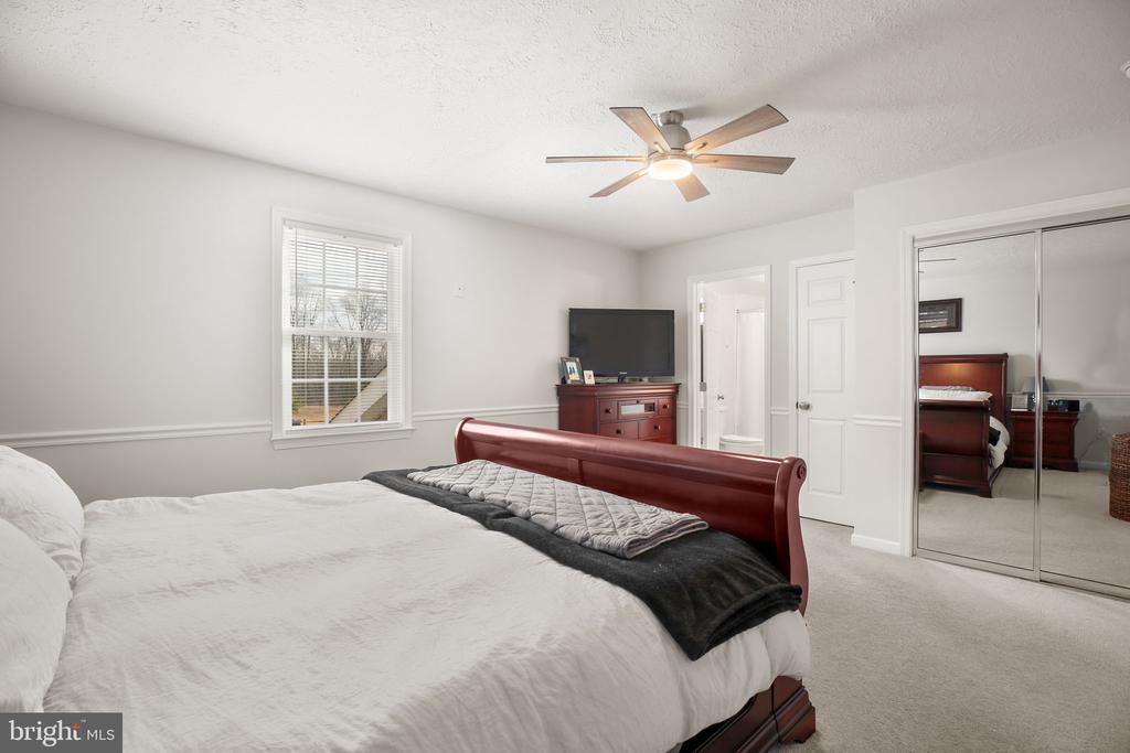 8515 FOUNDRY RUN DR, FREDERICKSBURG, Virginia 22408, 5 Bedrooms Bedrooms, ,3 BathroomsBathrooms,Residential,8515 FOUNDRY RUN DR,VASP2038854 MLS # VASP2038854