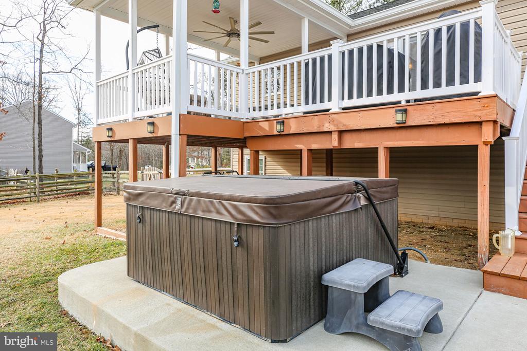 8515 FOUNDRY RUN DR, FREDERICKSBURG, Virginia 22408, 5 Bedrooms Bedrooms, ,3 BathroomsBathrooms,Residential,8515 FOUNDRY RUN DR,VASP2038854 MLS # VASP2038854