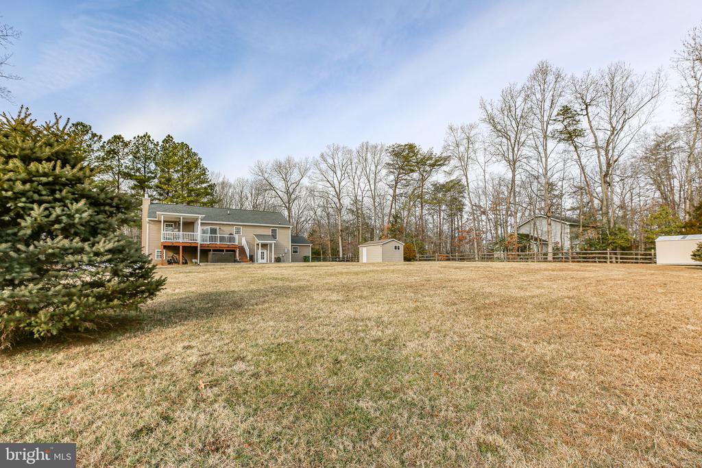 8515 FOUNDRY RUN DR, FREDERICKSBURG, Virginia 22408, 5 Bedrooms Bedrooms, ,3 BathroomsBathrooms,Residential,8515 FOUNDRY RUN DR,VASP2038854 MLS # VASP2038854
