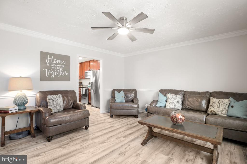 8515 FOUNDRY RUN DR, FREDERICKSBURG, Virginia 22408, 5 Bedrooms Bedrooms, ,3 BathroomsBathrooms,Residential,8515 FOUNDRY RUN DR,VASP2038854 MLS # VASP2038854