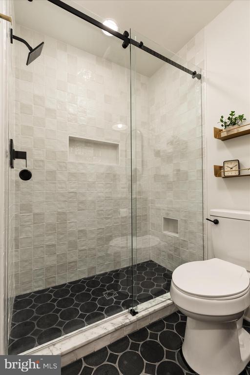 4386 LAKEWOOD DR, WARRENTON, Virginia, 4 Bedrooms Bedrooms, ,3 BathroomsBathrooms,Residential,4386 LAKEWOOD DR,VAFQ2020304 MLS # VAFQ2020304