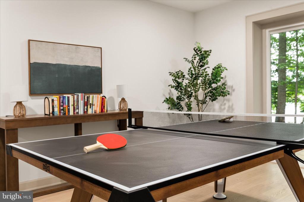 4386 LAKEWOOD DR, WARRENTON, Virginia, 4 Bedrooms Bedrooms, ,3 BathroomsBathrooms,Residential,4386 LAKEWOOD DR,VAFQ2020304 MLS # VAFQ2020304