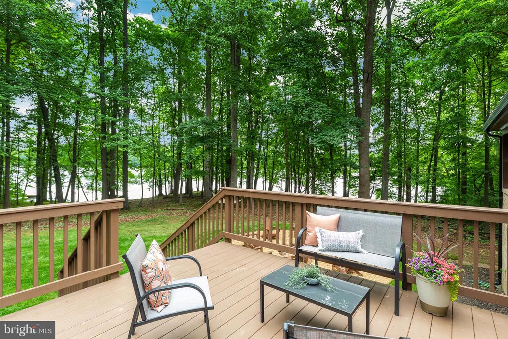 4386 LAKEWOOD DR, WARRENTON, Virginia, 4 Bedrooms Bedrooms, ,3 BathroomsBathrooms,Residential,4386 LAKEWOOD DR,VAFQ2020304 MLS # VAFQ2020304