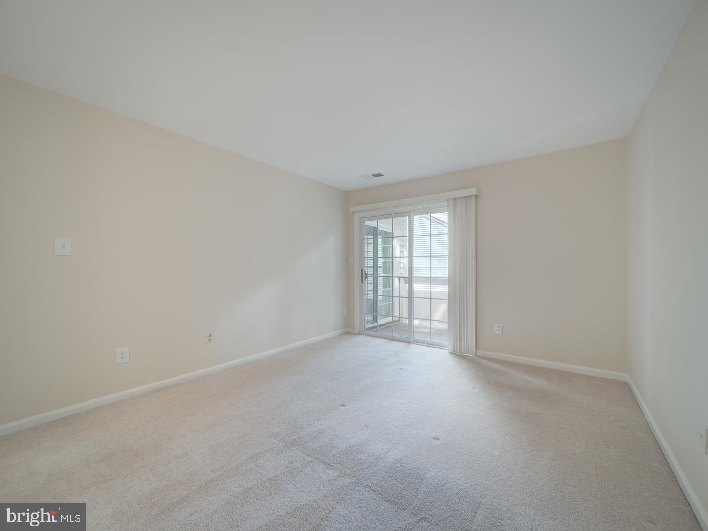 2233 LOVEDALE LN #UNIT I, RESTON, Virginia 20191, 2 Bedrooms Bedrooms, 13 Rooms Rooms,2 BathroomsBathrooms,Residential,For sale,2233 LOVEDALE LN #UNIT I,VAFX2252500 MLS # VAFX2252500