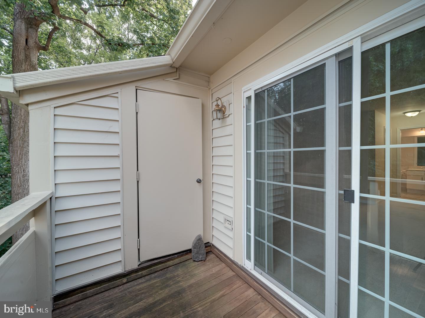 2233 LOVEDALE LN #UNIT I, RESTON, Virginia 20191, 2 Bedrooms Bedrooms, 13 Rooms Rooms,2 BathroomsBathrooms,Residential,For sale,2233 LOVEDALE LN #UNIT I,VAFX2252500 MLS # VAFX2252500