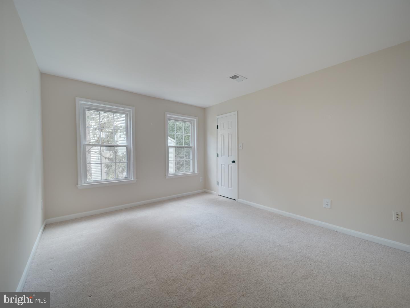 2233 LOVEDALE LN #UNIT I, RESTON, Virginia 20191, 2 Bedrooms Bedrooms, 13 Rooms Rooms,2 BathroomsBathrooms,Residential,For sale,2233 LOVEDALE LN #UNIT I,VAFX2252500 MLS # VAFX2252500