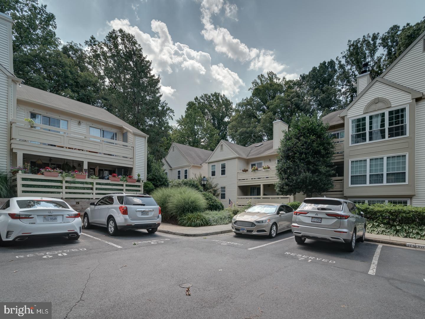 2233 LOVEDALE LN #UNIT I, RESTON, Virginia 20191, 2 Bedrooms Bedrooms, 13 Rooms Rooms,2 BathroomsBathrooms,Residential,For sale,2233 LOVEDALE LN #UNIT I,VAFX2252500 MLS # VAFX2252500