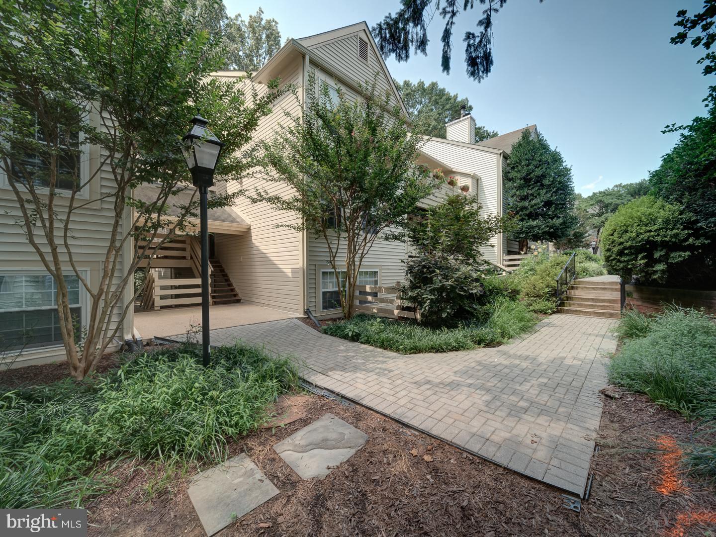 2233 LOVEDALE LN #UNIT I, RESTON, Virginia 20191, 2 Bedrooms Bedrooms, 13 Rooms Rooms,2 BathroomsBathrooms,Residential,For sale,2233 LOVEDALE LN #UNIT I,VAFX2252500 MLS # VAFX2252500