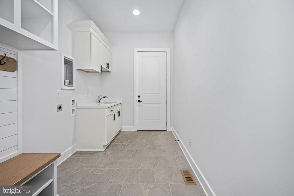 8633 ROSNI WAY, FREDERICKSBURG, Virginia 22407, 3 Bedrooms Bedrooms, ,2 BathroomsBathrooms,Residential,8633 ROSNI WAY,VASP2039020 MLS # VASP2039020