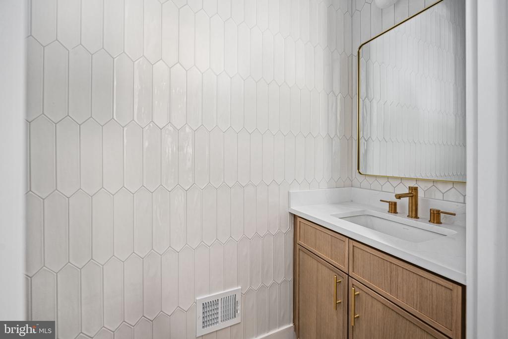 8633 ROSNI WAY, FREDERICKSBURG, Virginia 22407, 3 Bedrooms Bedrooms, ,2 BathroomsBathrooms,Residential,8633 ROSNI WAY,VASP2039020 MLS # VASP2039020