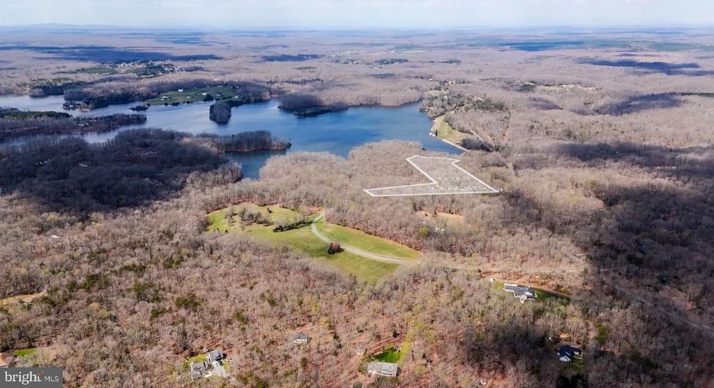 8602 ROSNI WAY, FREDERICKSBURG, Virginia 22407, 3 Bedrooms Bedrooms, ,2 BathroomsBathrooms,Residential,8602 ROSNI WAY,VASP2039018 MLS # VASP2039018