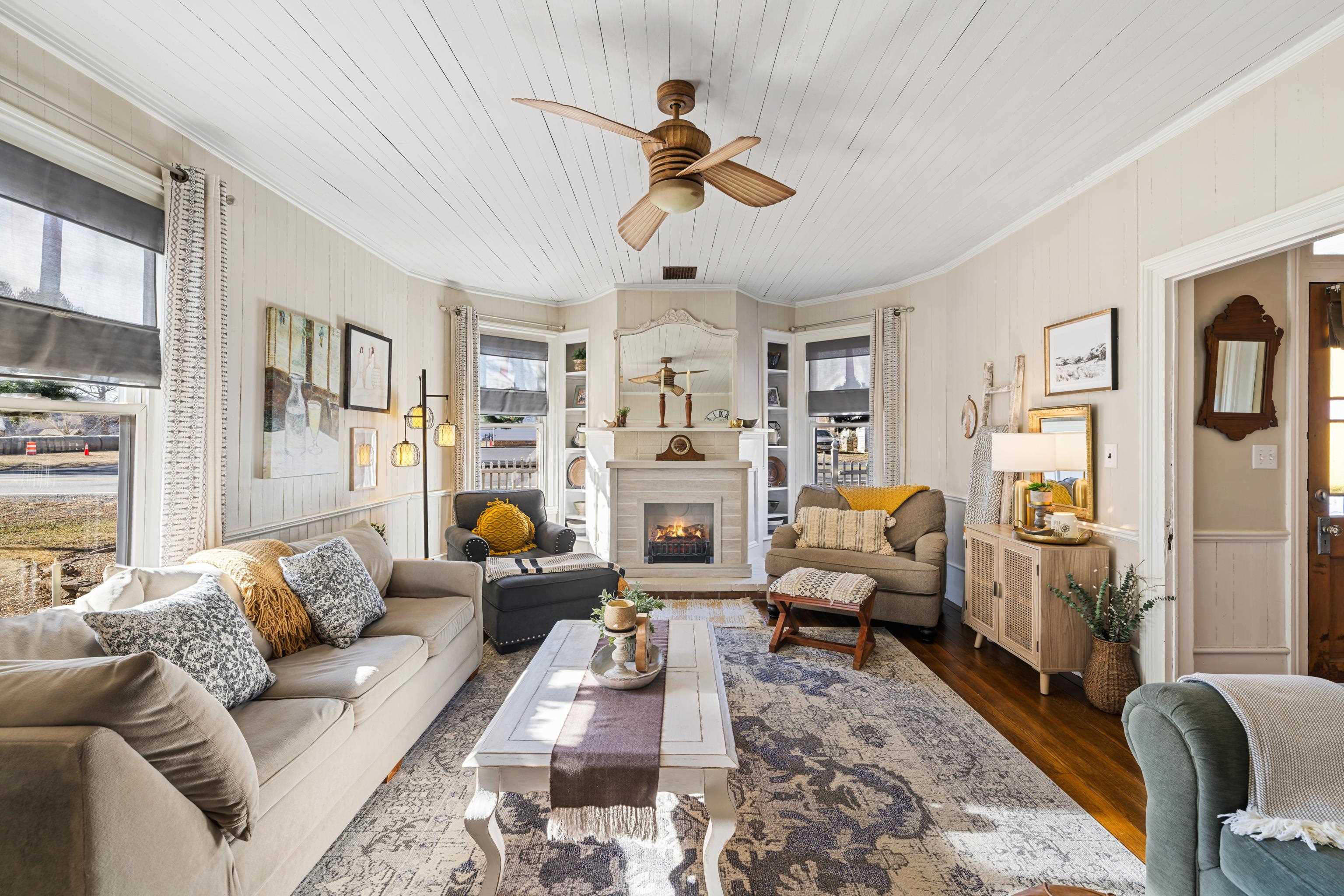 8981 HIGHLAND TPKE, MCDOWELL, Virginia 24458, 3 Bedrooms Bedrooms, ,2 BathroomsBathrooms,Residential,8981 HIGHLAND TPKE,672969 MLS # 672969