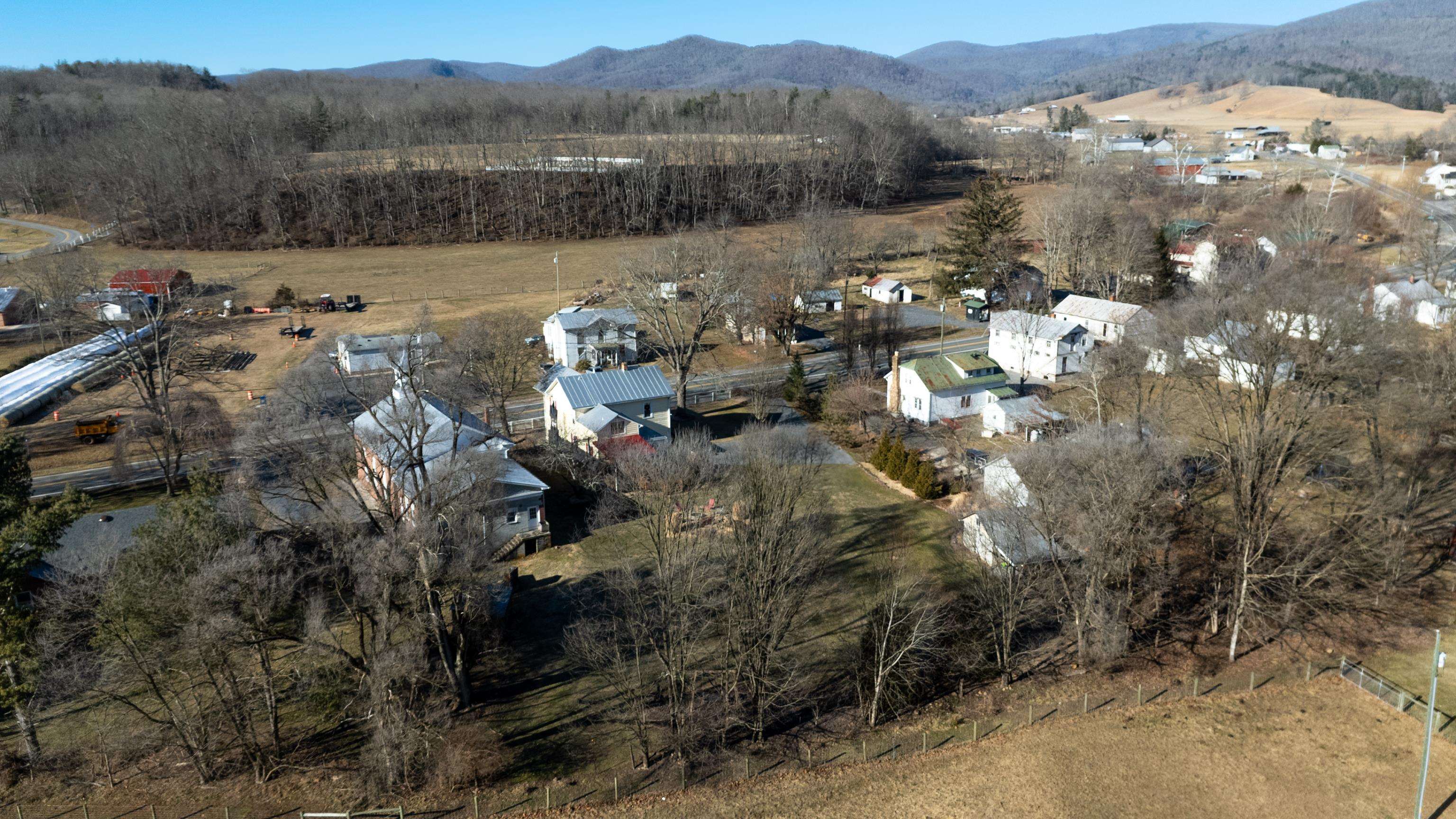 8981 HIGHLAND TPKE, MCDOWELL, Virginia 24458, 3 Bedrooms Bedrooms, ,2 BathroomsBathrooms,Residential,8981 HIGHLAND TPKE,672969 MLS # 672969