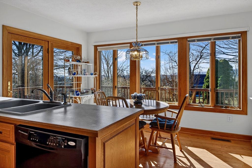 35 TALIAFERRO DR, CHURCHVILLE, Virginia 24421, 3 Bedrooms Bedrooms, ,3 BathroomsBathrooms,Residential,35 TALIAFERRO DR,672970 MLS # 672970