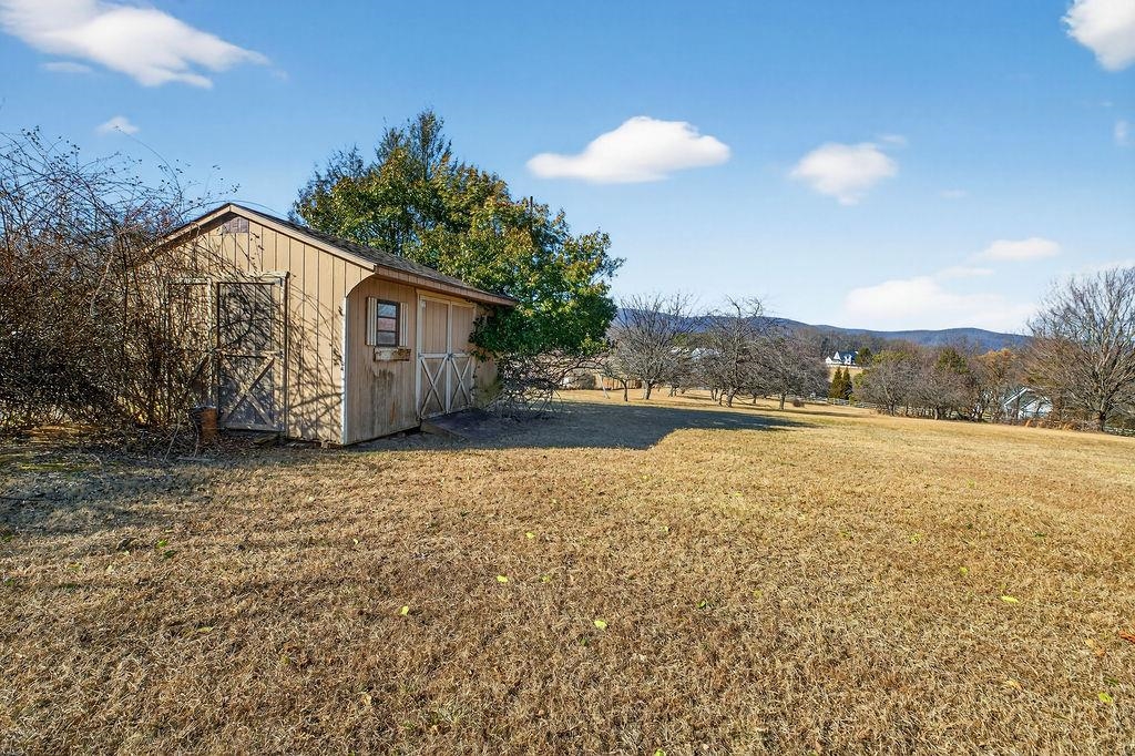 35 TALIAFERRO DR, CHURCHVILLE, Virginia 24421, 3 Bedrooms Bedrooms, ,3 BathroomsBathrooms,Residential,35 TALIAFERRO DR,672970 MLS # 672970