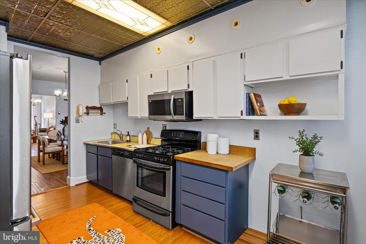 140 11TH ST NE, WASHINGTON, District Of Columbia 20002, 4 Bedrooms Bedrooms, ,2 BathroomsBathrooms,Residential,For sale,140 11TH ST NE,DCDC2223928 MLS # DCDC2223928