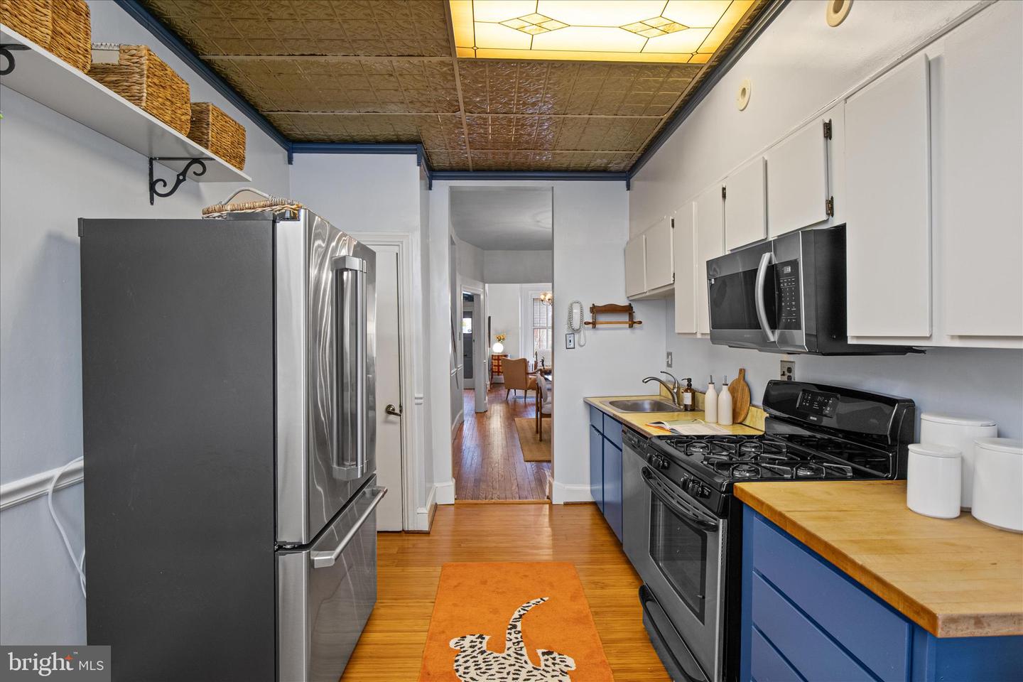 140 11TH ST NE, WASHINGTON, District Of Columbia 20002, 4 Bedrooms Bedrooms, ,2 BathroomsBathrooms,Residential,For sale,140 11TH ST NE,DCDC2223928 MLS # DCDC2223928