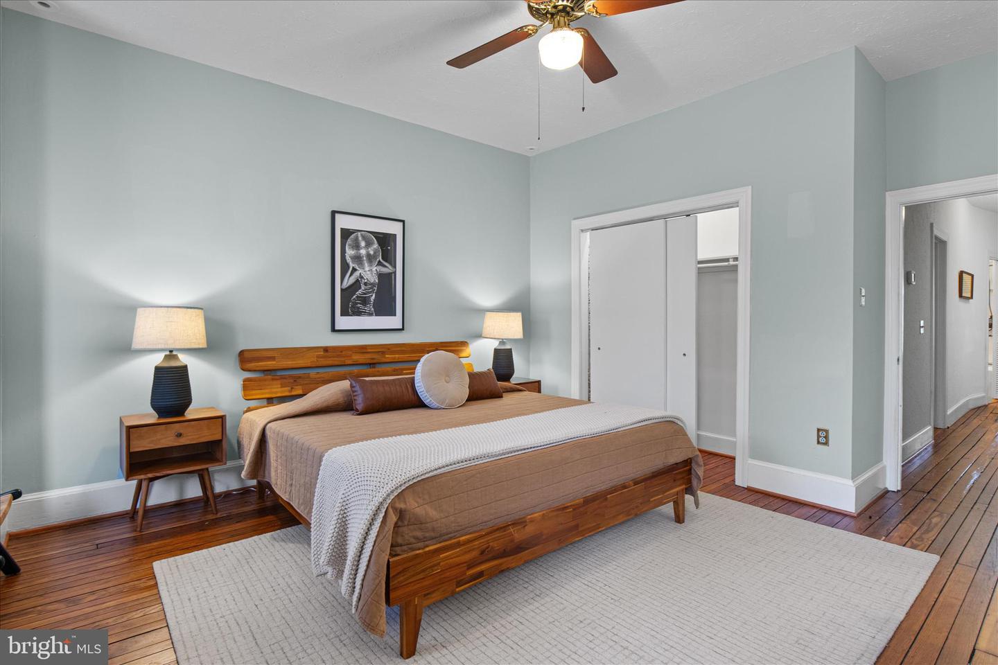 140 11TH ST NE, WASHINGTON, District Of Columbia 20002, 4 Bedrooms Bedrooms, ,2 BathroomsBathrooms,Residential,For sale,140 11TH ST NE,DCDC2223928 MLS # DCDC2223928