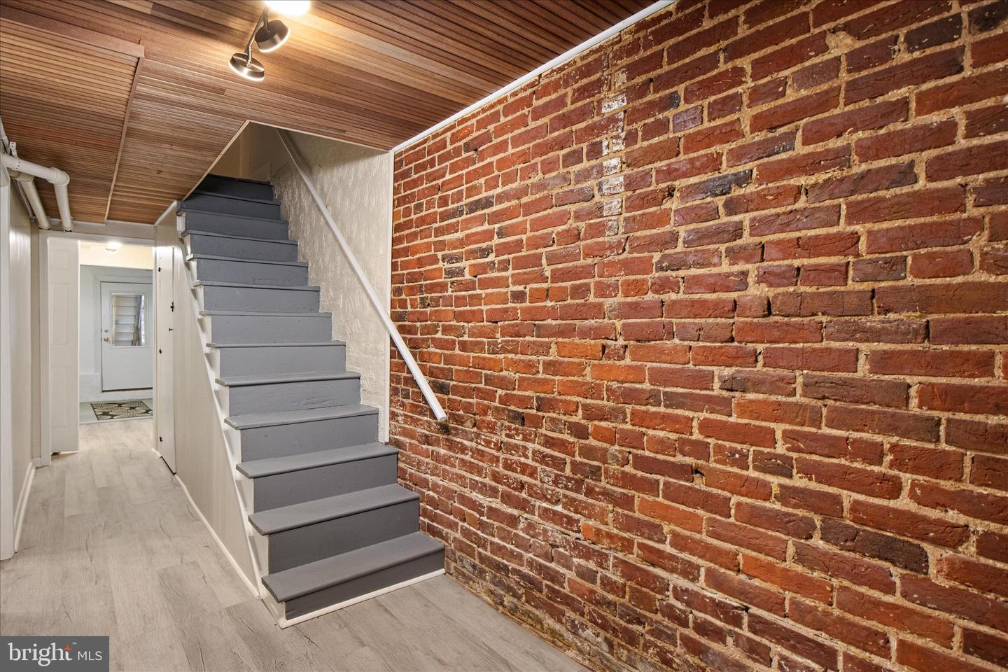 140 11TH ST NE, WASHINGTON, District Of Columbia 20002, 4 Bedrooms Bedrooms, ,2 BathroomsBathrooms,Residential,For sale,140 11TH ST NE,DCDC2223928 MLS # DCDC2223928