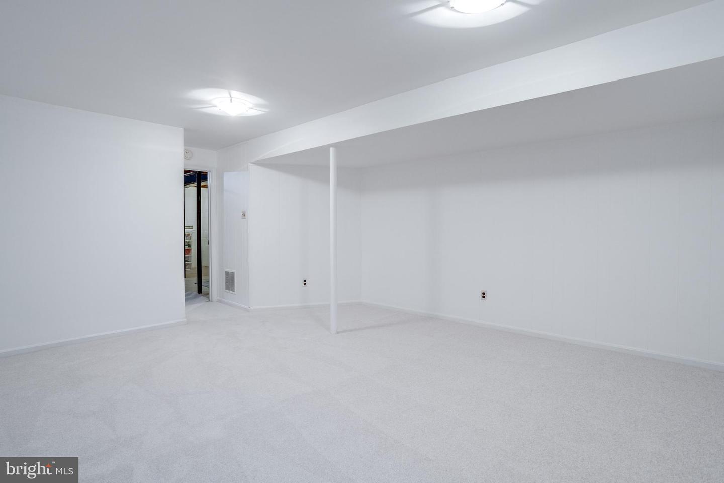 8623 PAPPAS WAY, ANNANDALE, Virginia 22003, 4 Bedrooms Bedrooms, ,2 BathroomsBathrooms,Residential,For sale,8623 PAPPAS WAY,VAFX2269806 MLS # VAFX2269806