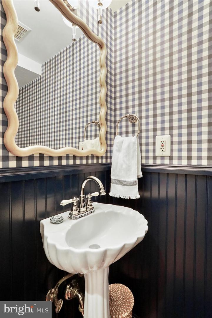 1170 HIGHRIDGE RD, FRONT ROYAL, Virginia 22630, 3 Bedrooms Bedrooms, ,2 BathroomsBathrooms,Residential,For sale,1170 HIGHRIDGE RD,VAWR2012756 MLS # VAWR2012756