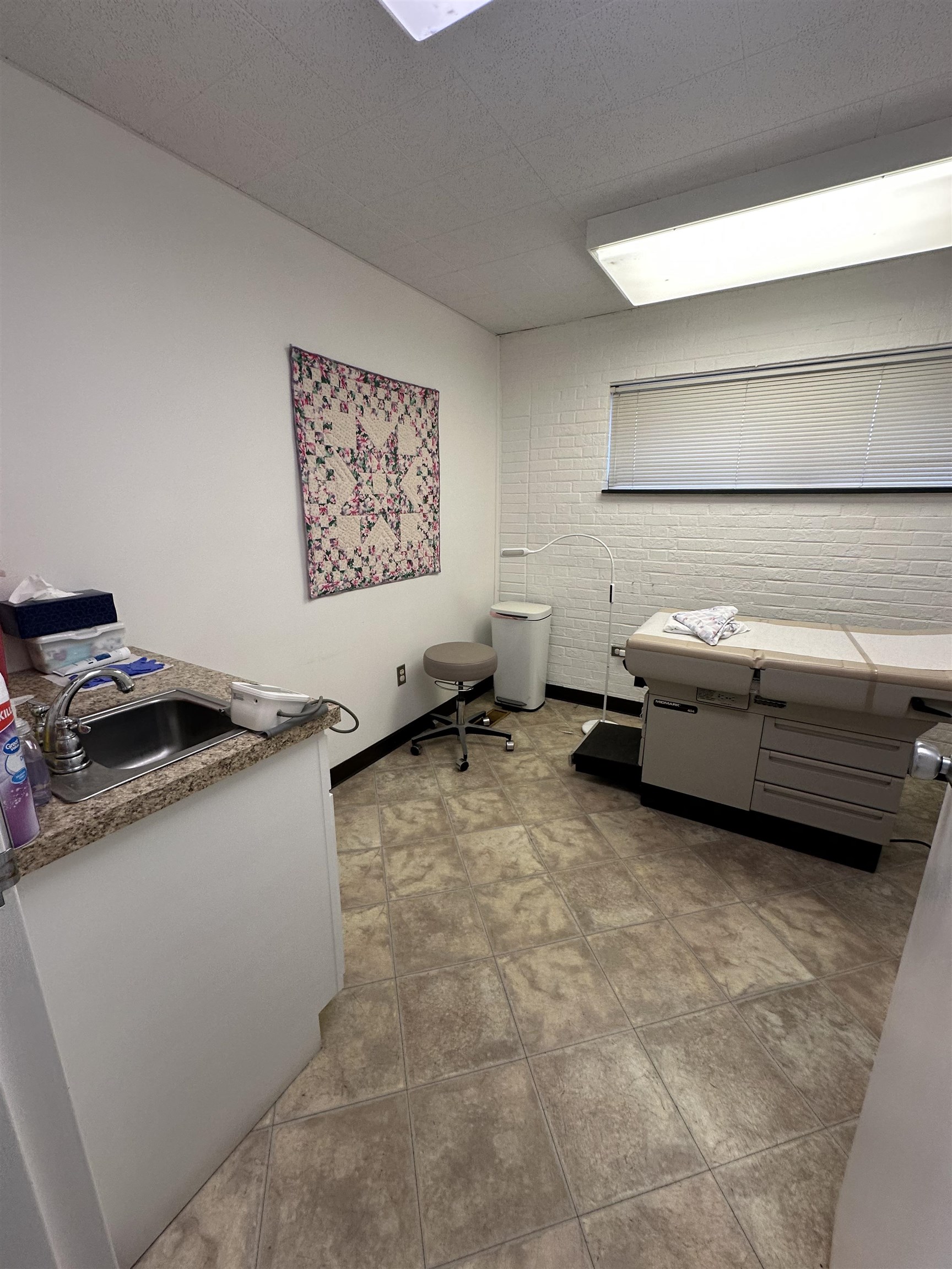 1305 13TH ST, WAYNESBORO, Virginia 22980, ,Commercial,1305 13TH ST,672975 MLS # 672975