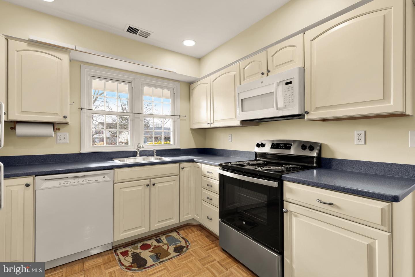 4344 ROLLING STONE WAY, ALEXANDRIA, Virginia 22306, 4 Bedrooms Bedrooms, ,2 BathroomsBathrooms,Residential,For sale,4344 ROLLING STONE WAY,VAFX2269754 MLS # VAFX2269754