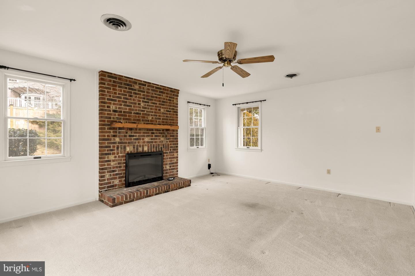 4344 ROLLING STONE WAY, ALEXANDRIA, Virginia 22306, 4 Bedrooms Bedrooms, ,2 BathroomsBathrooms,Residential,For sale,4344 ROLLING STONE WAY,VAFX2269754 MLS # VAFX2269754