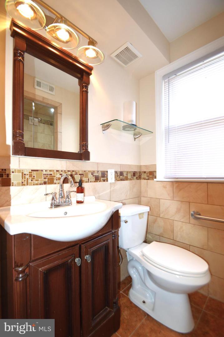 210 PEABODY ST NE, WASHINGTON, District Of Columbia 20011, 5 Bedrooms Bedrooms, ,3 BathroomsBathrooms,Residential,For sale,210 PEABODY ST NE,DCDC2225638 MLS # DCDC2225638