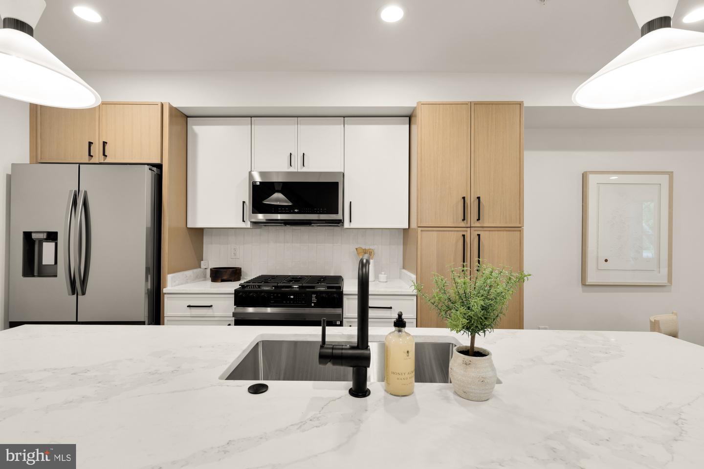 1325 ORREN ST NE #D, WASHINGTON, District Of Columbia 20002, 3 Bedrooms Bedrooms, ,3 BathroomsBathrooms,Residential,For sale,1325 ORREN ST NE #D,DCDC2228892 MLS # DCDC2228892