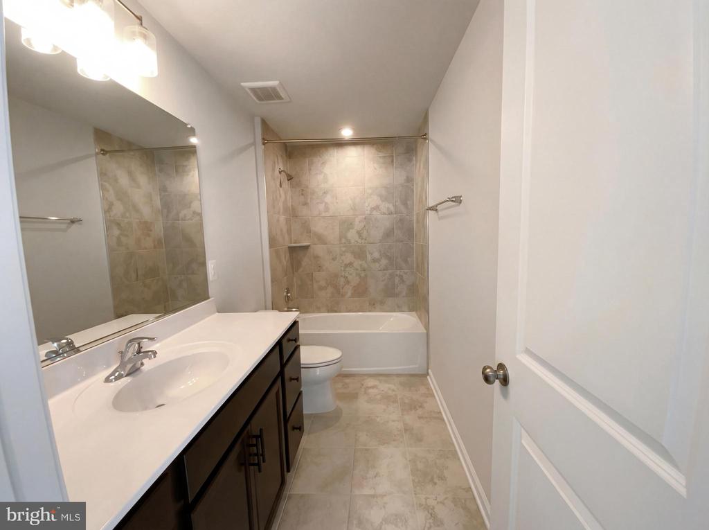 6511 WILD ORCHID CT, FREDERICKSBURG, Virginia 22407, 3 Bedrooms Bedrooms, ,3 BathroomsBathrooms,Residential,6511 WILD ORCHID CT,VASP2038978 MLS # VASP2038978