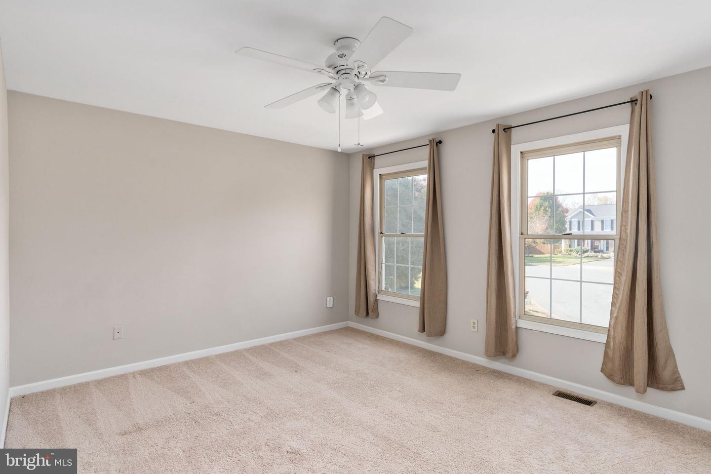 4 ASMEAD PL, STAFFORD, Virginia 22554, 4 Bedrooms Bedrooms, ,3 BathroomsBathrooms,Residential,For sale,4 ASMEAD PL,VAST2044046 MLS # VAST2044046