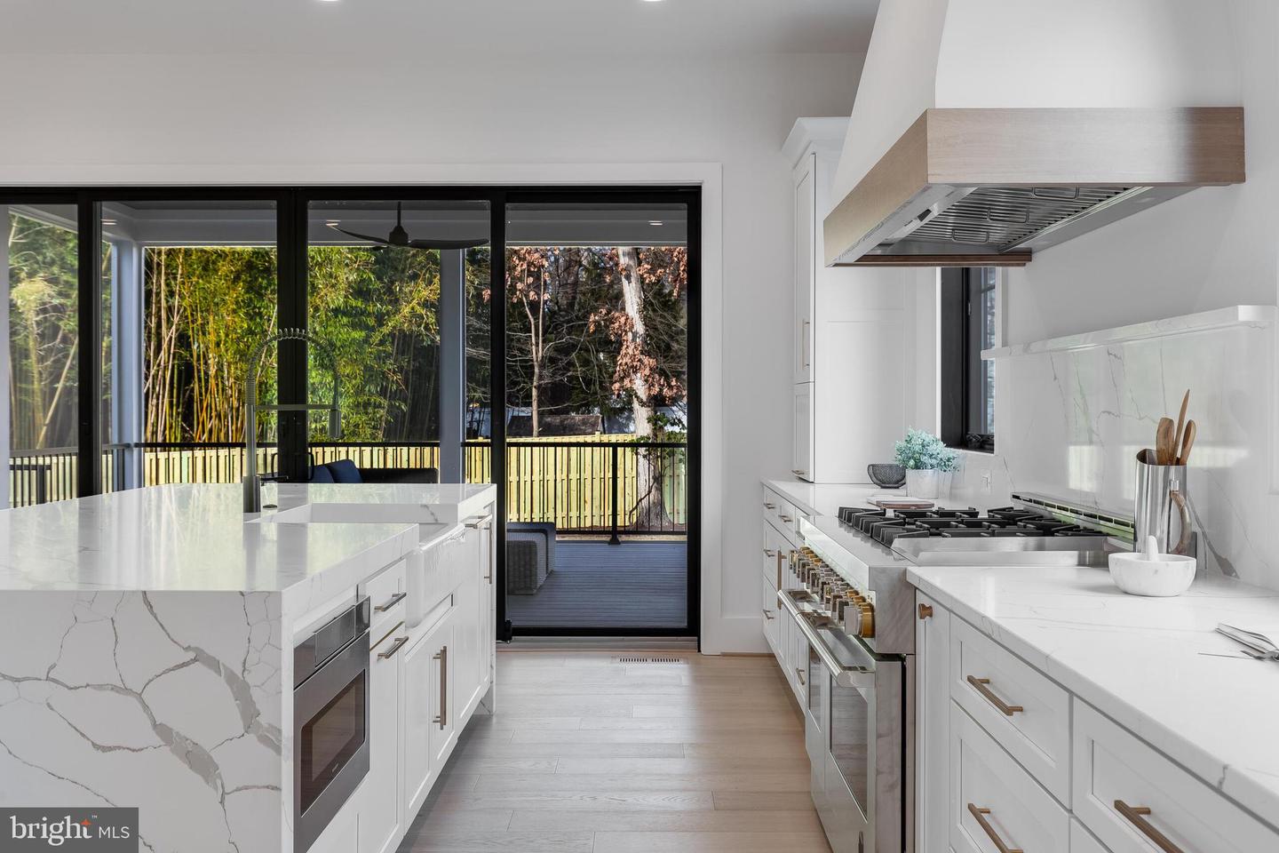 123 TAPAWINGO RD SW, VIENNA, Virginia 22180, 7 Bedrooms Bedrooms, ,6 BathroomsBathrooms,Residential,For sale,123 TAPAWINGO RD SW,VAFX2278862 MLS # VAFX2278862