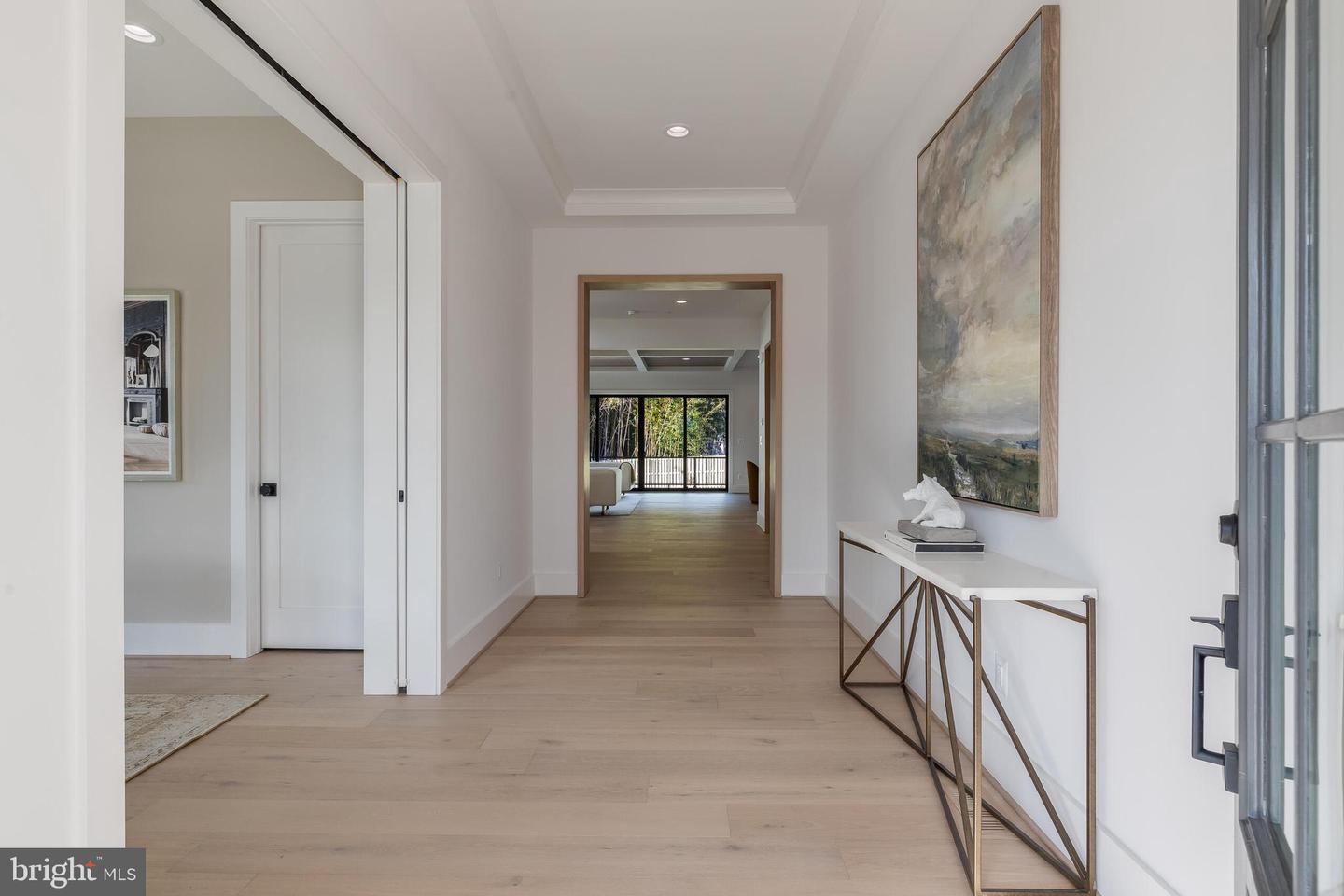 123 TAPAWINGO RD SW, VIENNA, Virginia 22180, 7 Bedrooms Bedrooms, ,6 BathroomsBathrooms,Residential,For sale,123 TAPAWINGO RD SW,VAFX2278862 MLS # VAFX2278862