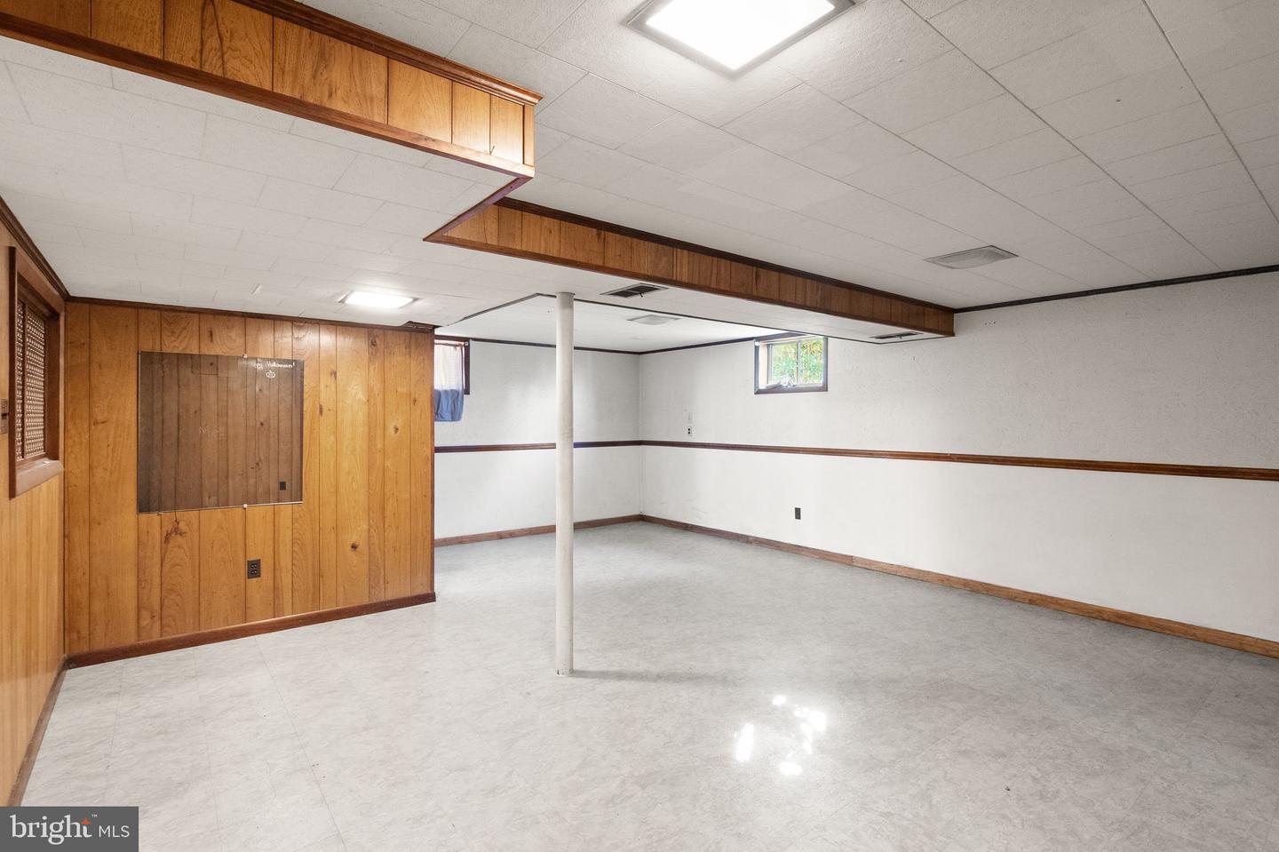 1412 PATRICK CIR SW, VIENNA, Virginia 22180, 3 Bedrooms Bedrooms, ,2 BathroomsBathrooms,Residential,For sale,1412 PATRICK CIR SW,VAFX2279998 MLS # VAFX2279998