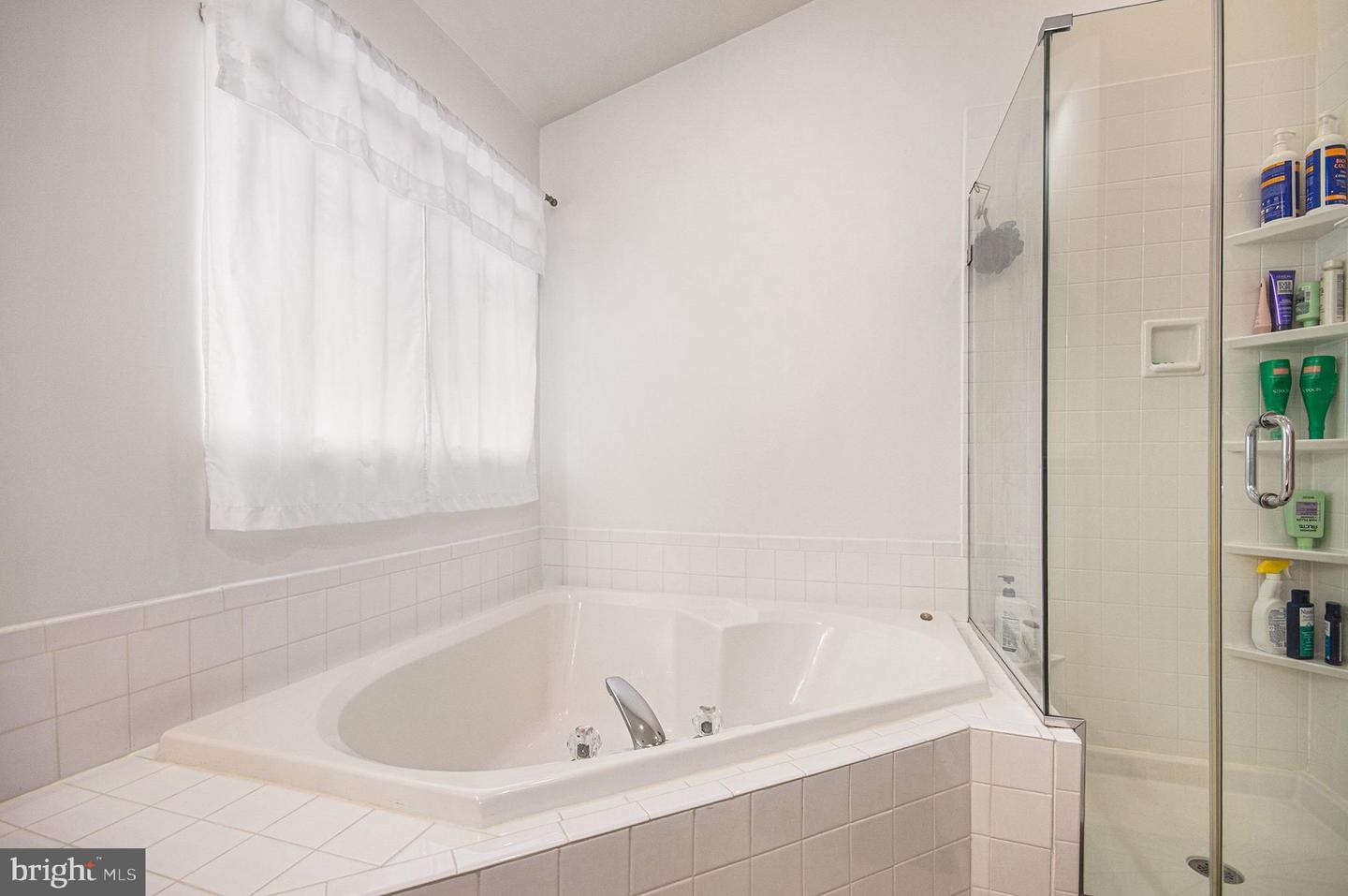 4776 WERMUTH WAY, WOODBRIDGE, Virginia 22192, 3 Bedrooms Bedrooms, 15 Rooms Rooms,2 BathroomsBathrooms,Residential,For sale,4776 WERMUTH WAY,VAPW2108758 MLS # VAPW2108758