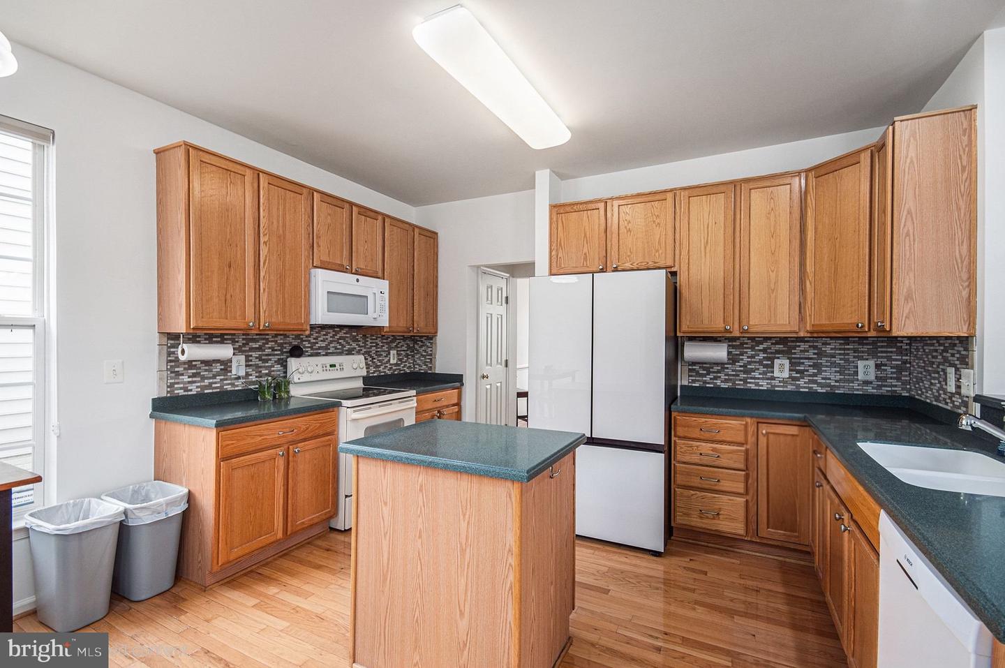 4776 WERMUTH WAY, WOODBRIDGE, Virginia 22192, 3 Bedrooms Bedrooms, 15 Rooms Rooms,2 BathroomsBathrooms,Residential,For sale,4776 WERMUTH WAY,VAPW2108758 MLS # VAPW2108758