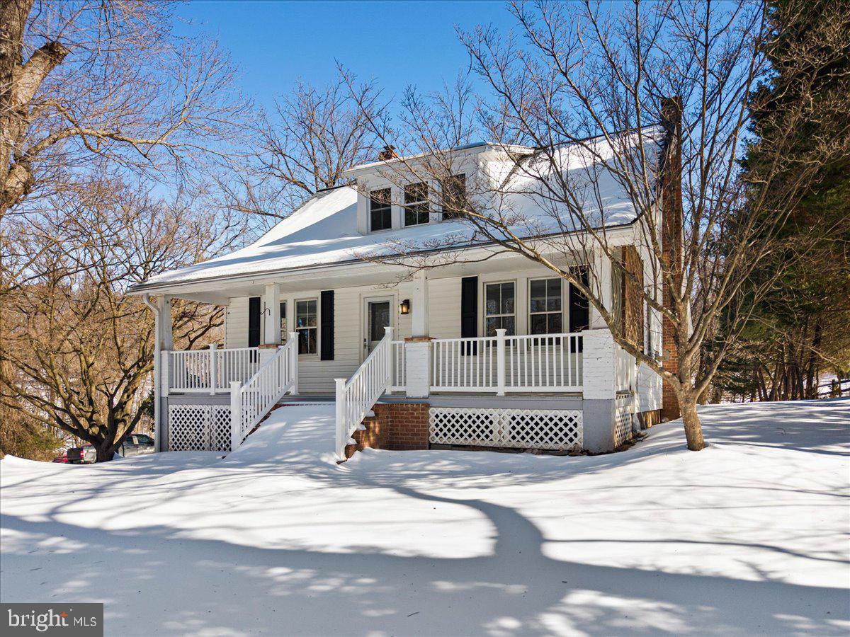 23320 WATSON RD, LEESBURG, Virginia 20175, 3 Bedrooms Bedrooms, ,2 BathroomsBathrooms,Residential,For sale,23320 WATSON RD,VALO2112254 MLS # VALO2112254