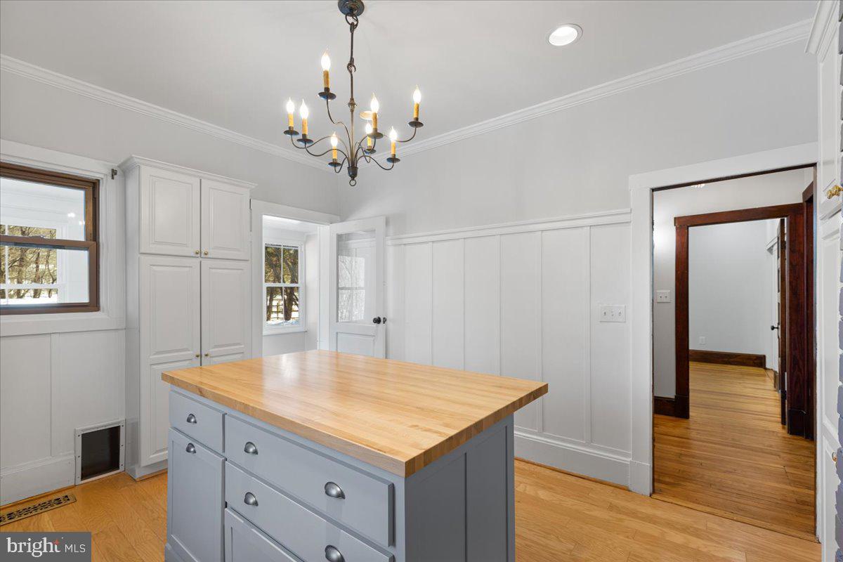 23320 WATSON RD, LEESBURG, Virginia 20175, 3 Bedrooms Bedrooms, ,2 BathroomsBathrooms,Residential,For sale,23320 WATSON RD,VALO2112254 MLS # VALO2112254